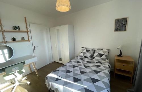 Champigny-sur-Marne Apartment | Elegancia 3 Chambres, Bords de Marne