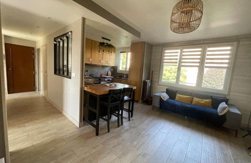 Champigny-sur-Marne Apartment | Elegancia 3 Chambres, Bords de Marne