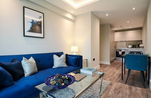 Welwyn Garden City Apartment | Elegant 1 bedroom in heart of Welwyn Town Centre!