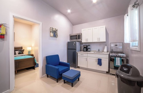 Buckleys Village Apartment | Elegant 1-bedroom apartment with AC and WiFi in Pleasant Buckleys