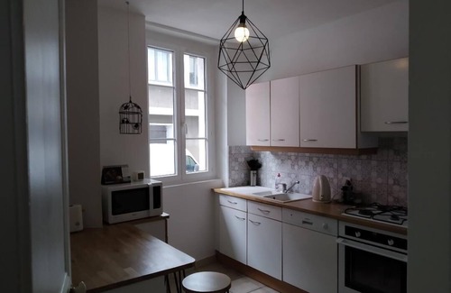 Aix-les-Bains City Center House | Elegant 110 m'apartment in a townhouse 400m from the city center of Aix
