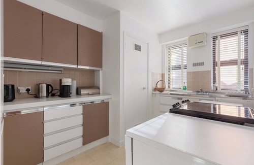 Pimlico Apartment | Elegant 1BR Flat in Westminster Near Victoria Tube