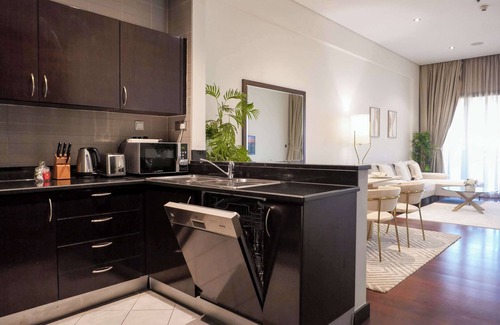 Palm Jumeirah Apartment | Elegant 1BR Full Palm View Apartment at 5-star Resort