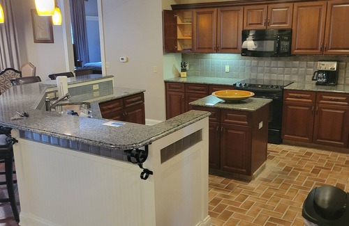 Shawnee On Delaware Resort | Elegant 2 Bedroom resort with AC and WiFi in delightful East Stroudsburg