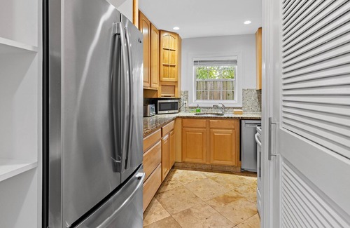 Southside House | Elegant 2 bedroom cottage on intercostal