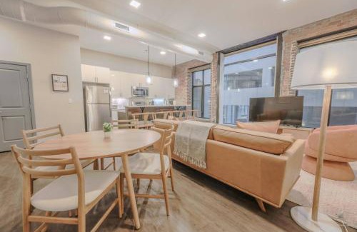 Downtown Boston Apartment | Elegant 2 Bedroom Prime Location