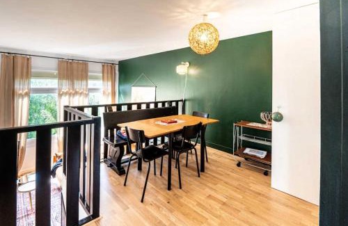 Honfleur Apartment | Elegant 2 bedroom triplex with parking Honfleur