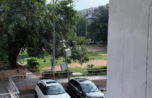 New Delhi Apartment | Elegant 2 BHK fully furnished Flat