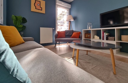 Sartrouville Apartment | Elegant 2-room apartment on the banks of the Seine