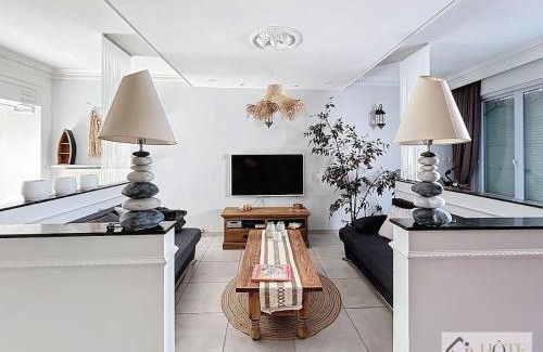 Bray-Dunes Apartment | Elegant 2BD Terrace 50 m from the sea, Sleeps 8