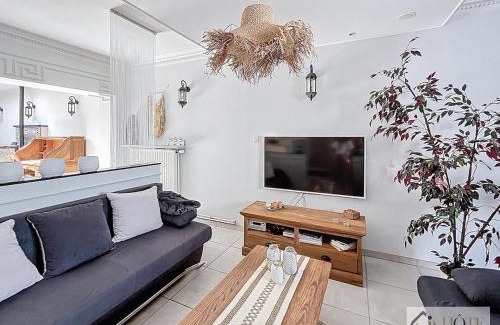 Bray-Dunes Apartment | Elegant 2BD Terrace 50 m from the sea, Sleeps 8