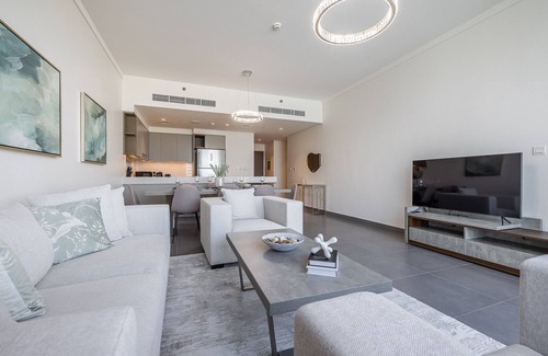 Dubai Apartment | Elegant 3-Bedroom Apartment with Maid’s Room in Creek Gate – Dubai Creek Harbour