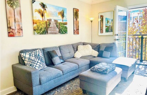 Norfolk House | Elegant 3-bedroom apt in excellent Norfolk
