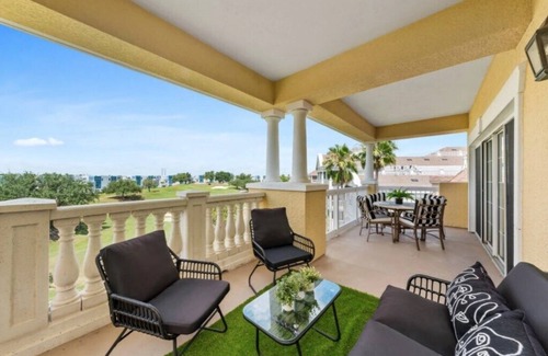 Reunion Condo | Elegant 3-Bedroom Condo in the Heart of Luxurious Reunion Resort