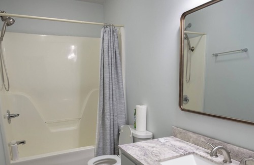 Hope Gardens House | Elegant 3 Bedroom Condo w/balcony and free parking near downtown Nashville, TN..