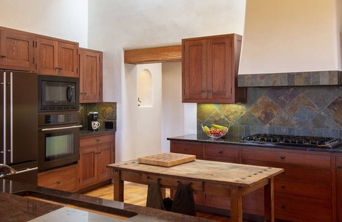 Chupadero House | Elegant 3 bedroom home with stunning views and 5 star reviews!
