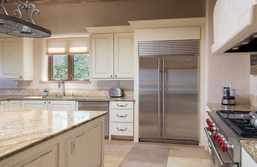 Santa Fe House | Elegant 3 bedroom property with stunning views!