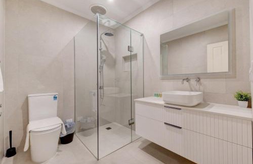 Glen Waverley House | Elegant 3-Bedroom Retreat in Prime Glen Waverley