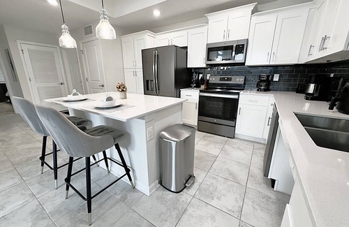 Kissimmee Apartment | Elegant 3BR Condo w/Themed Rooms Fun & Relaxation at Storey Lake