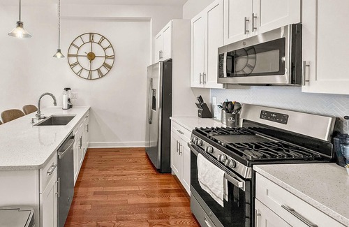 Northern Liberties Apartment | Elegant 3BR Getaway - Walkable Northern Liberties