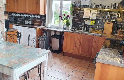 Epargnes House | Elegant 4-bedroom Manor house in enchanting Épargnes, Charente Maritime.