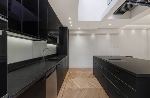 Haverstock House | Elegant 5bdrm townhouse in Camden