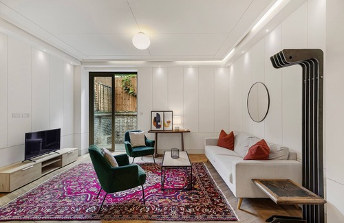Haverstock House | Elegant 5bdrm townhouse in Camden