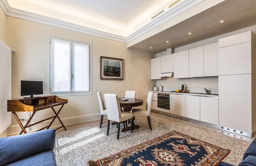 Castello Apartment | Elegant 6 Bedroom Penthouse with Terrace and Canal View