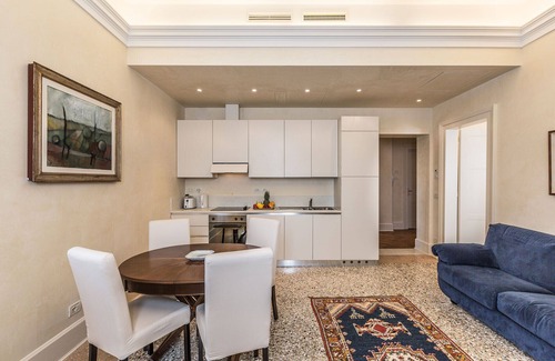 Castello Apartment | Elegant 6 Bedroom Penthouse with Terrace and Canal View
