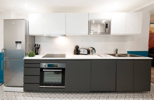 Strasbourg -Saint-Denis Apartment | Elegant, Air-conditioned & Central, close Marais