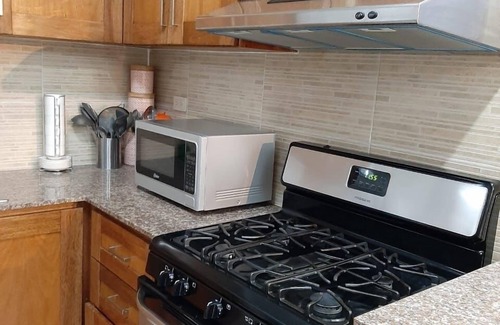 Santo Domingo Oeste Apartment | Elegant and secure in Altos de Alameda, Santo Domingo Oeste, A/C, Netflix, wifi.