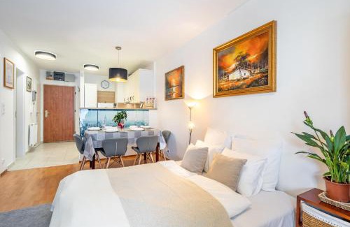 Ferencvaros Apartment | Elegant and bright home near the river