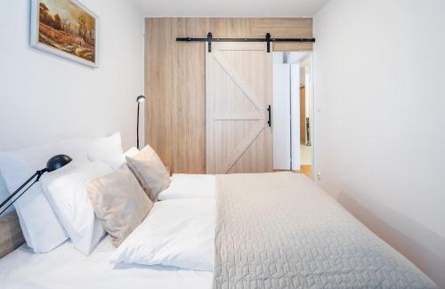 Ferencvaros Apartment | Elegant and bright home near the river