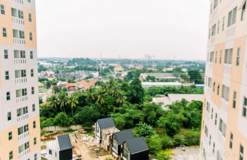 South Tangerang Apartment | Elegant and Comfortable Studio at Urbantown Serpong Apartment By Travelio
