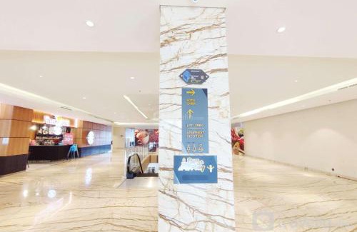 Semarang Apartment | Elegant and Homey Studio at Marquis de Lafayette Apartment By Travelio