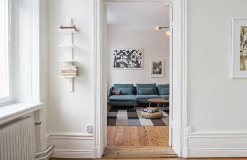 SoFo Apartment | Elegant and light 3 room apartment in SoFo 97sqm