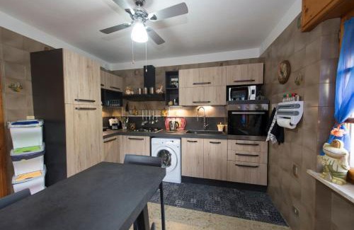 Villa-Nabian Apartment | Elegant Apartment near Villa-nabian with Shared Pool