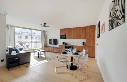 Neuilly-sur-Seine Apartment | Elegant apartment - AC- 1BR- Neuilly-sur-Seine