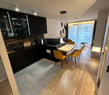 Issy-les-Moulineaux Apartment | Elegant Apartment Minutes from Paris