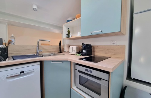 Couronne Urbaine Apartment | Elegant apartment with terrace and air conditioning