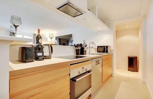 Champs-Elysees Apartment | Elegant apartment - 2BD/6P - Avenue Montaigne