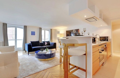 Champs-Elysees Apartment | Elegant apartment - 2BD/6P - Avenue Montaigne