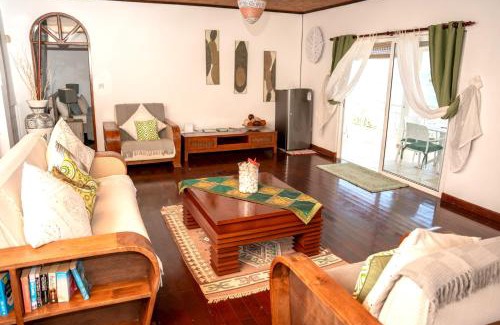 Zig Zag Ward Apartment | Elegant apartment in Les Mamelles, 400 m², sea view