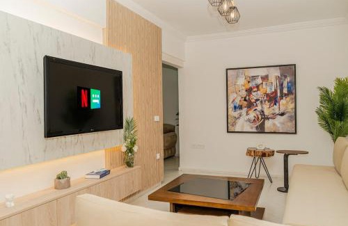 Diour Jamaa Apartment | Elegant Apartment with Private Gym Central Rabat