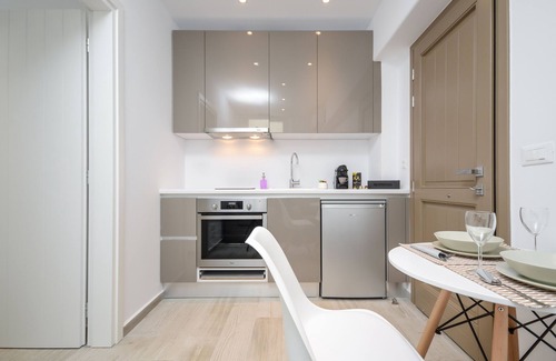 Agios Prokopios Hotel | Elegant Apartments