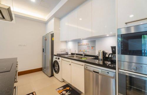 Sa Khu Apartment | Elegant Beachfront 3BR Condo at Pearl of Naithon