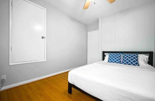 Belmont Shore Apartment | Elegant Beachside 2 Bed 2 Bath