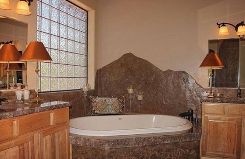 Lakeside Cabin | Elegant Cabin in Gated Community!