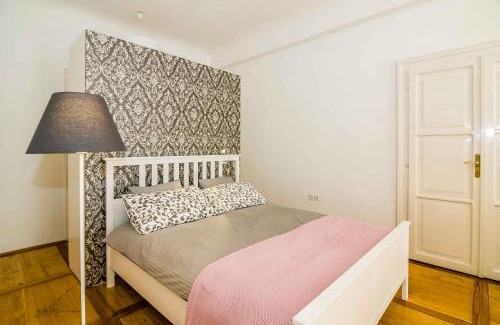 Ljubljana Old Town Apartment | Elegant Central Apartment
