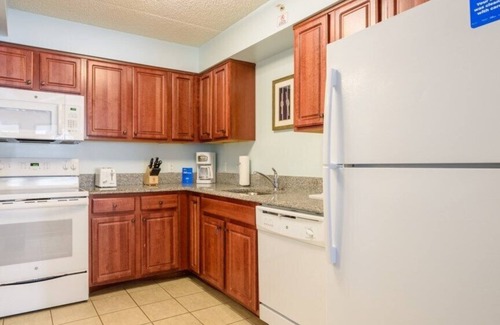Atlantic City Condo | Elegant Club Wyndham Skyline Tower, 2 Bedroom Deluxe Suite sleeps Six, Enjoy New Jersey's Fascinating Attractions